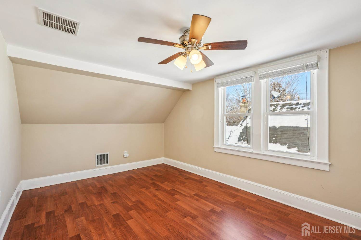 14 Fountain Street, East Brunswick, NJ 08816