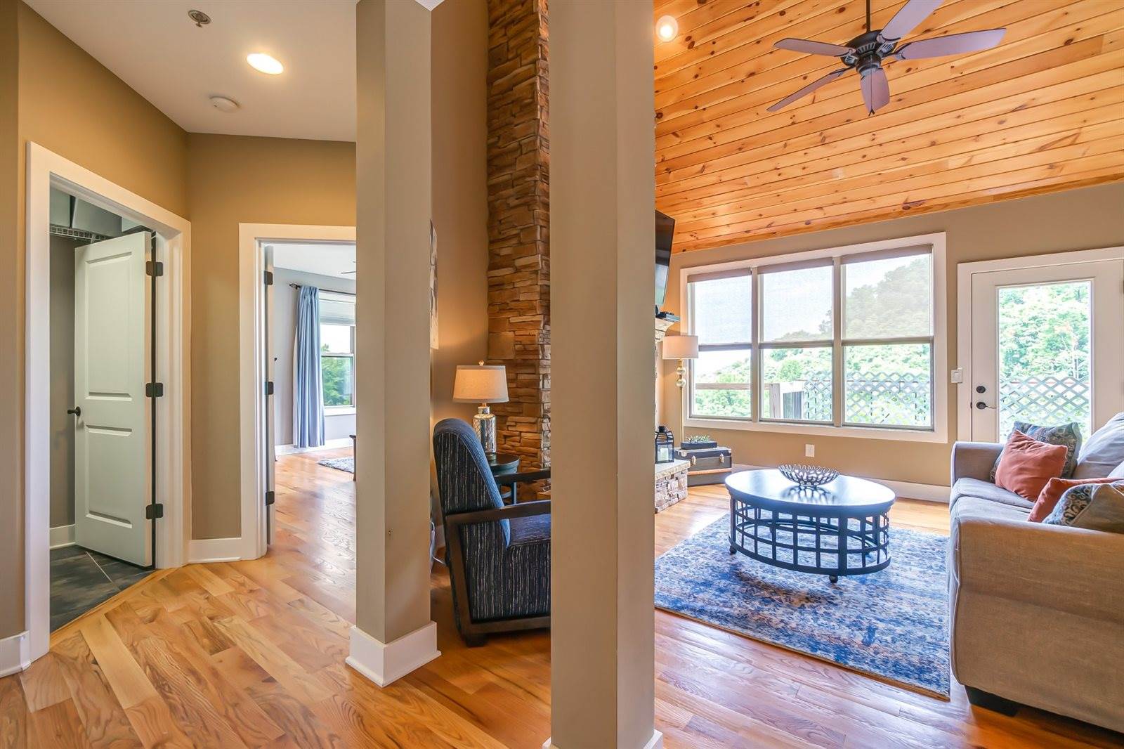 320 Floating Mill Rd, Silver Point, TN 38582