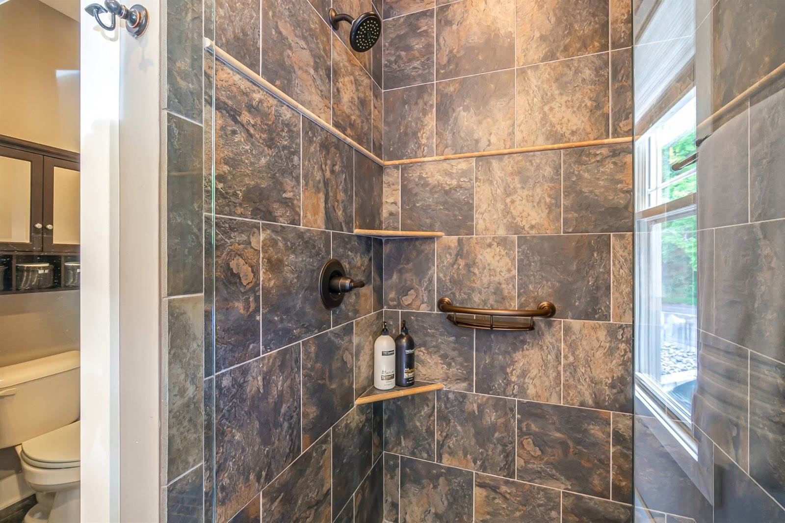 320 Floating Mill Rd, Silver Point, TN 38582