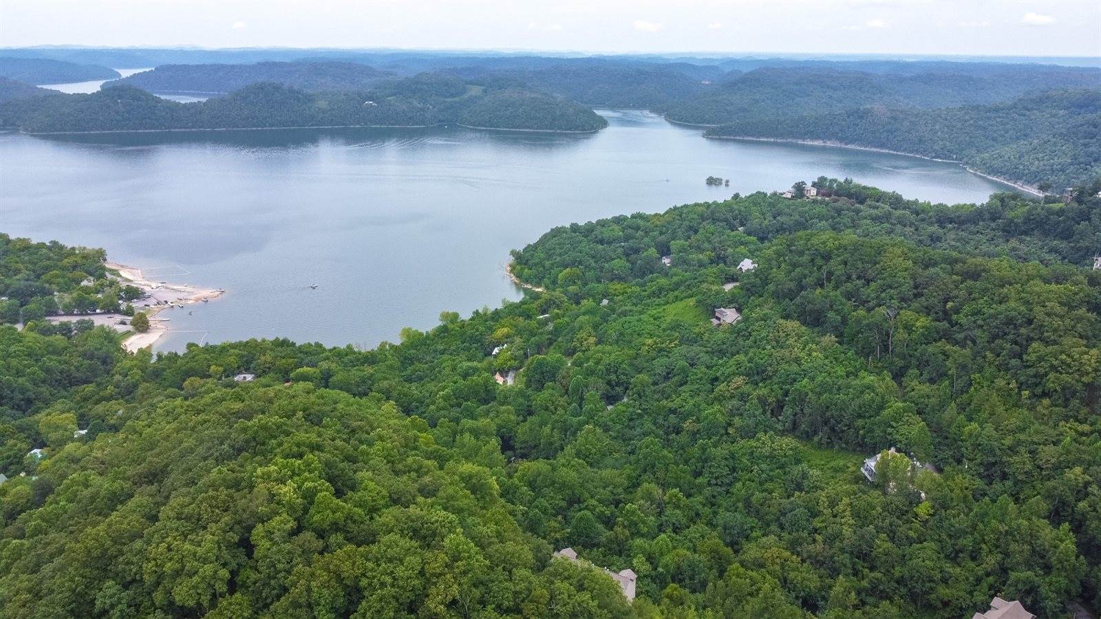 320 Floating Mill Rd, Silver Point, TN 38582