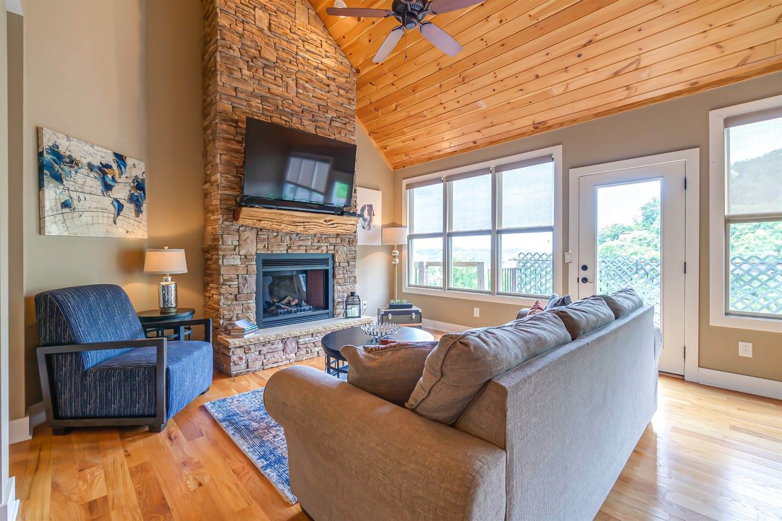 320 Floating Mill Rd, Silver Point, TN 38582