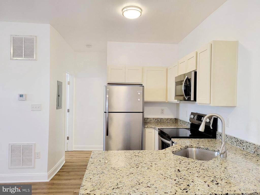 452 North Loudoun Street, #102, Winchester, VA 22601