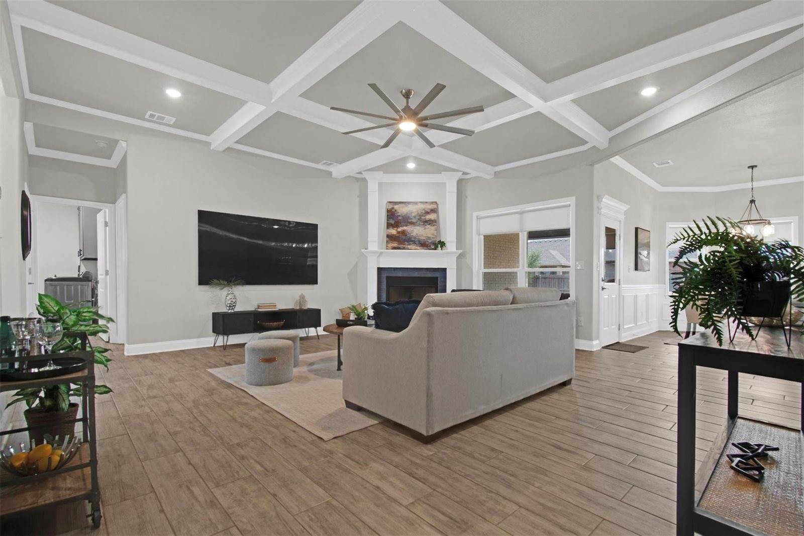 5404 Black Horse Ct, Waco, TX 76708