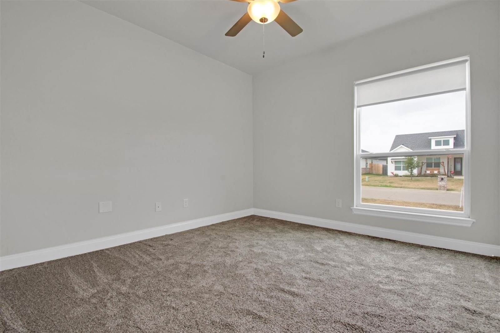 5404 Black Horse Ct, Waco, TX 76708