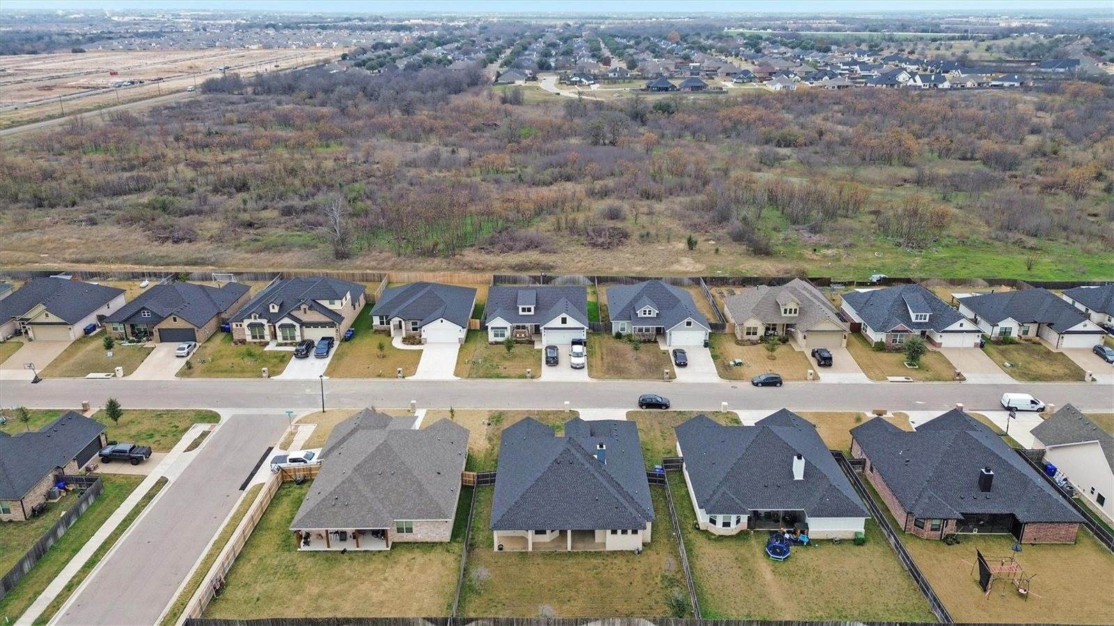 5404 Black Horse Ct, Waco, TX 76708