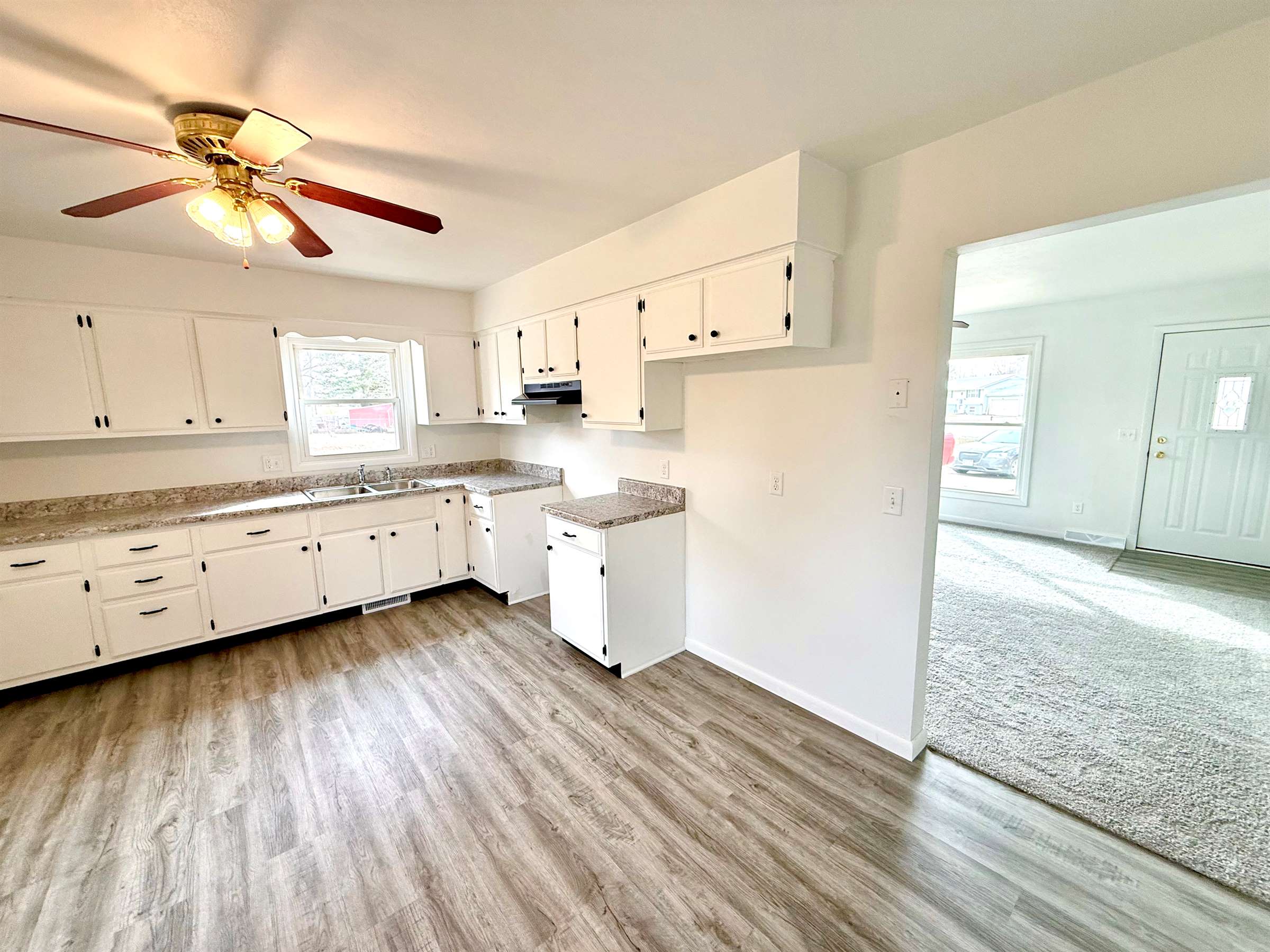 1426 Kings Crt, Colona, IL 61241