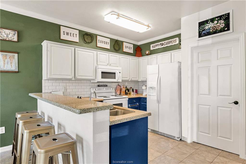 1001 Krenek Tap Road, #304, College Station, TX 77840