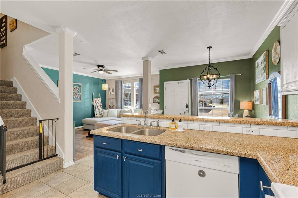 1001 Krenek Tap Road, #304, College Station, TX 77840