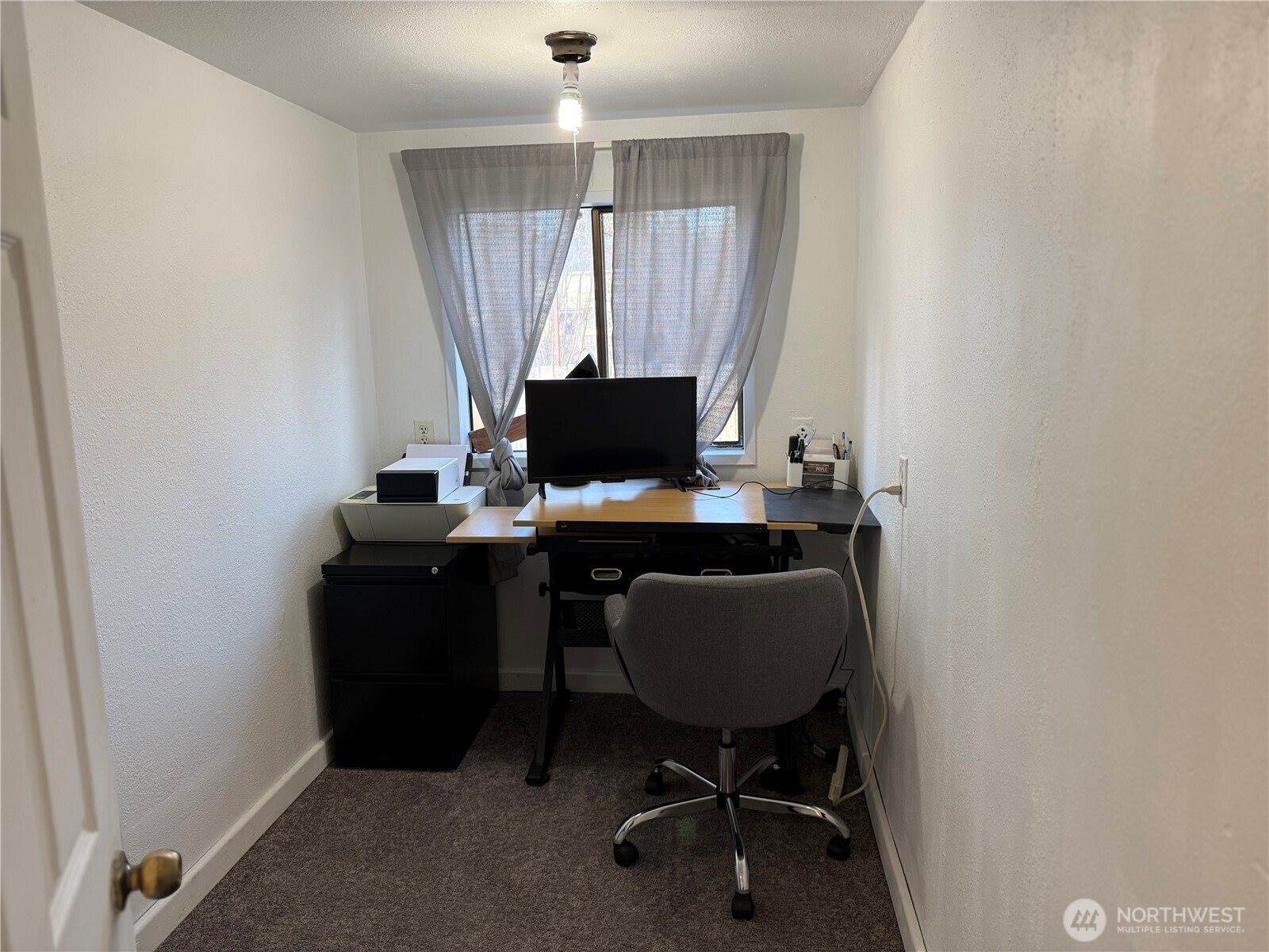 319 East Section Street, Mount Vernon, WA 98273