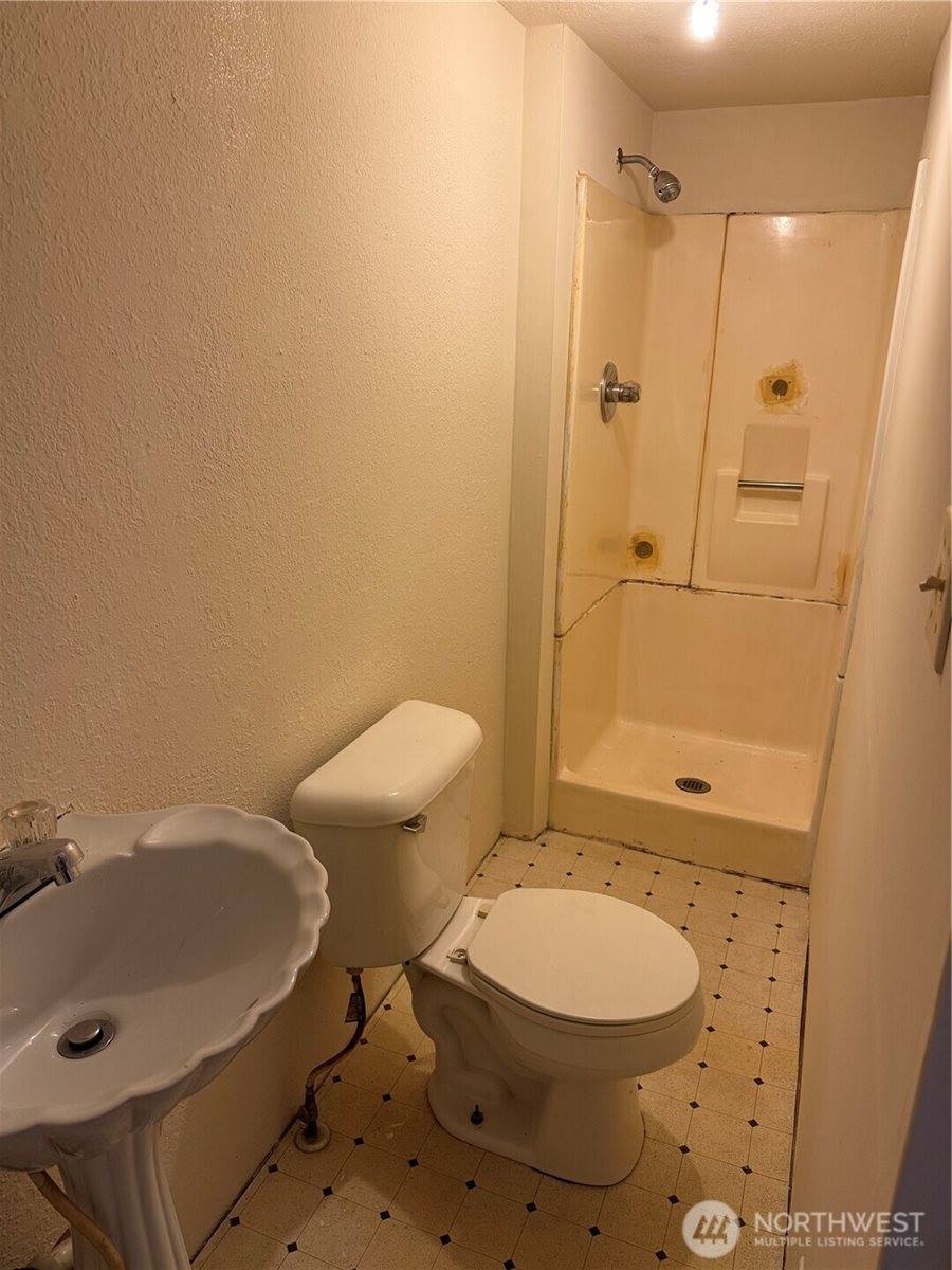 319 East Section Street, Mount Vernon, WA 98273