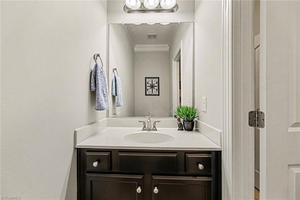 5191 Farm House Trail, Winston-Salem, NC 27103