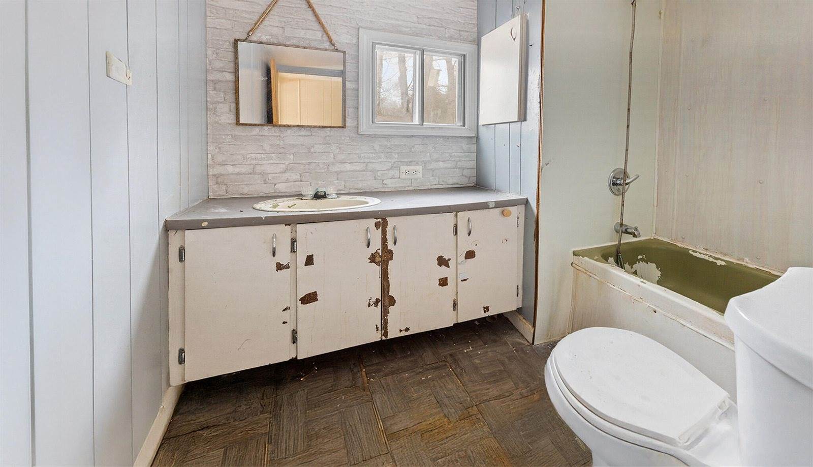 282 Gary Moore Road, Ellsworth, ME 04605