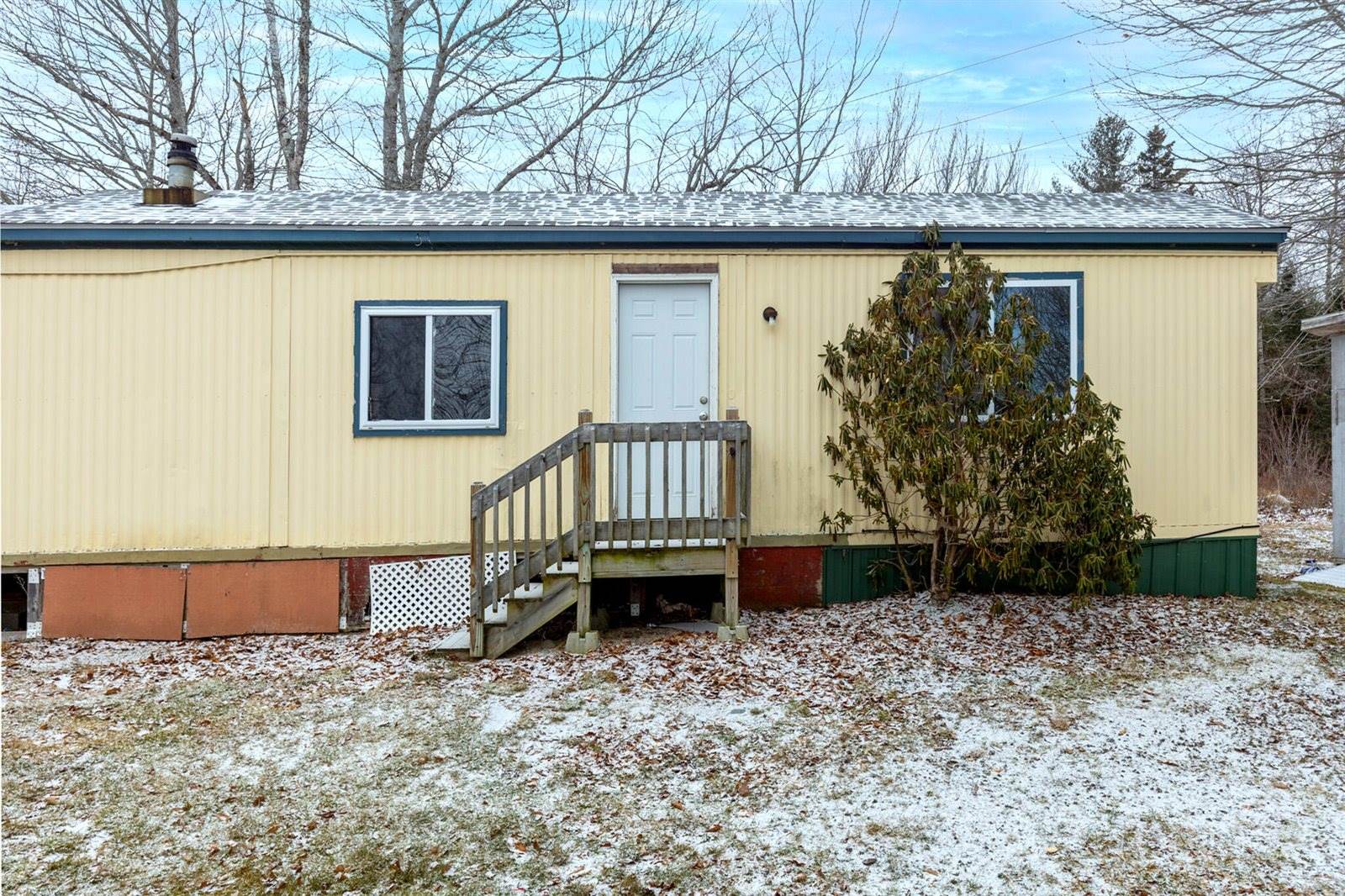 282 Gary Moore Road, Ellsworth, ME 04605
