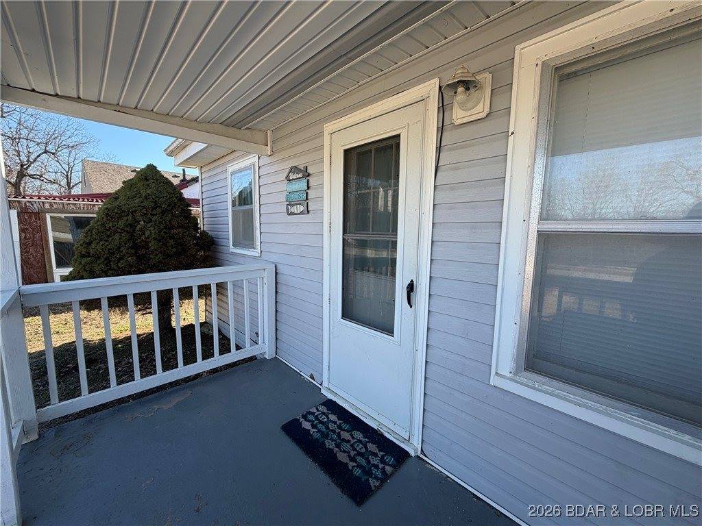 23130 Salley Drive, Warsaw, MO 65355