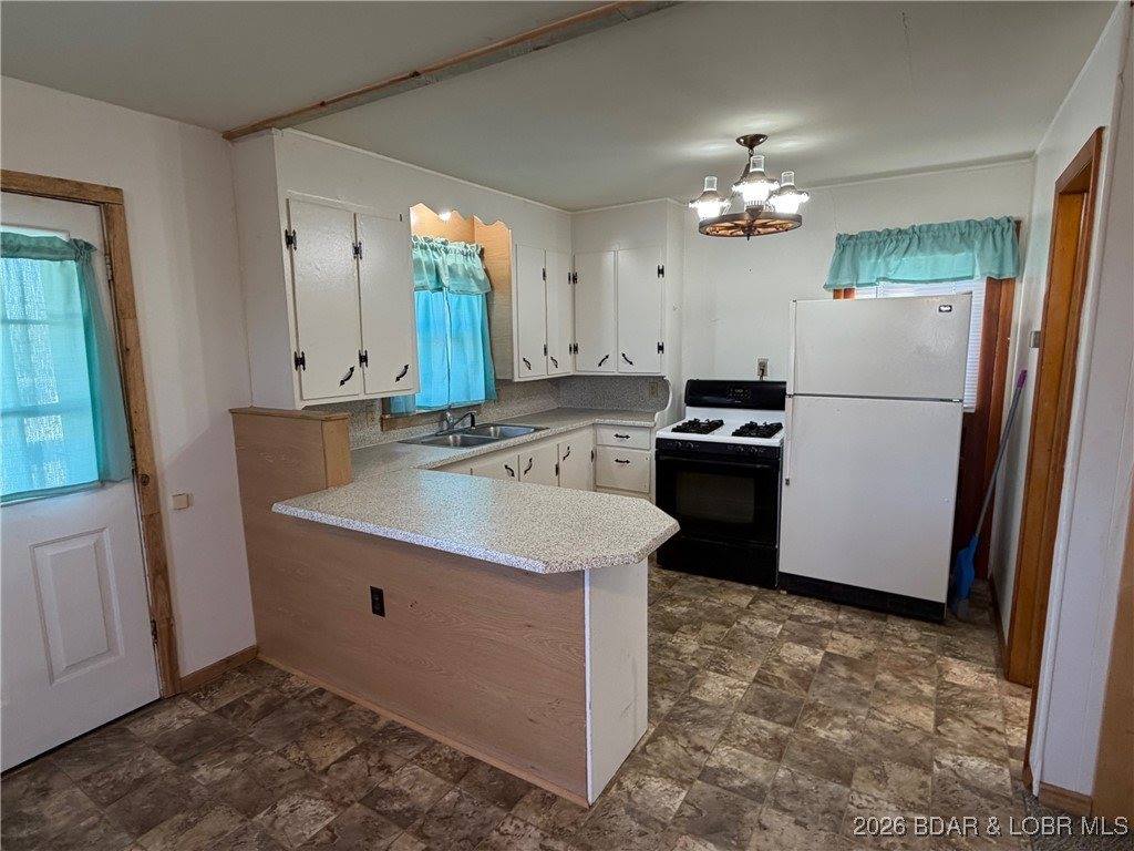 23130 Salley Drive, Warsaw, MO 65355