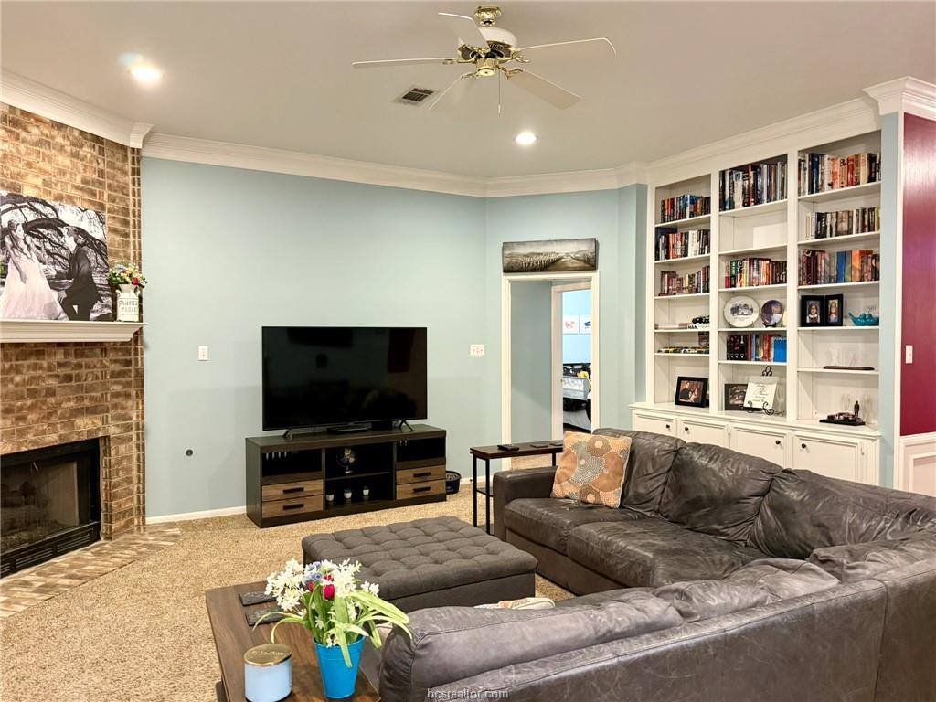 4764 Tiffany Park Circle, Bryan, TX 77802