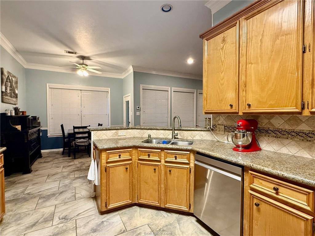 4764 Tiffany Park Circle, Bryan, TX 77802