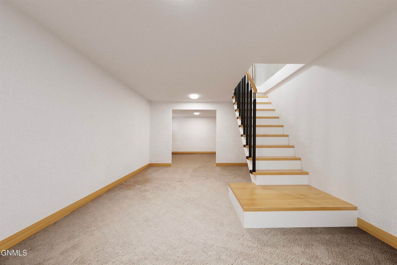 6881 2nd Avenue Circle East, Williston, ND 58801