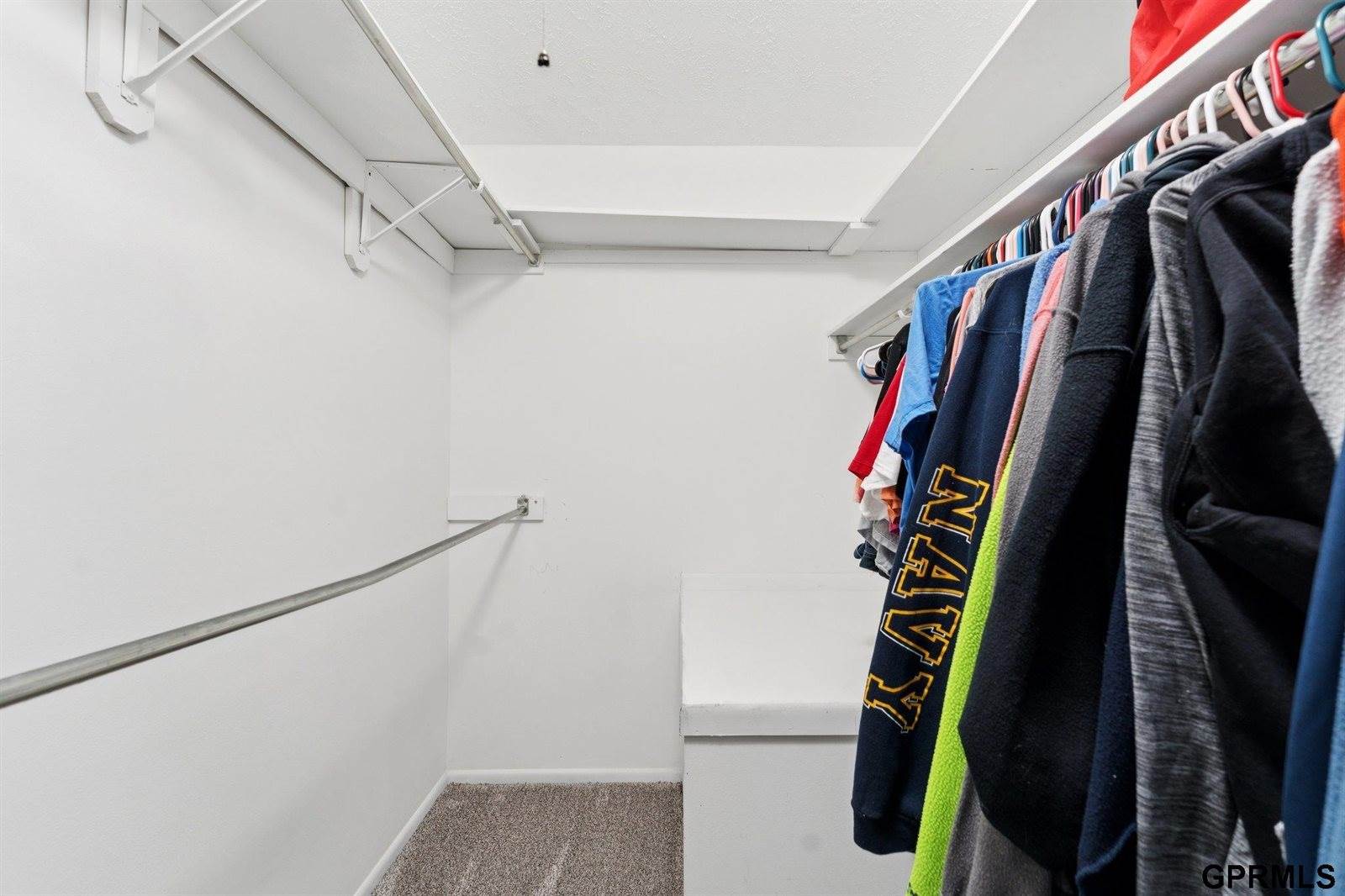 823 North 123 Court, Omaha, NE 68154