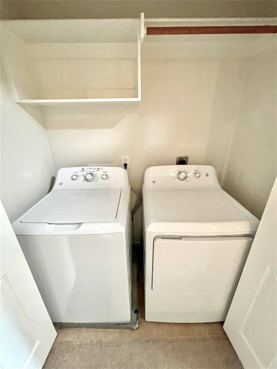 207 North Burberry Park Circle, The Woodlands, TX 77382