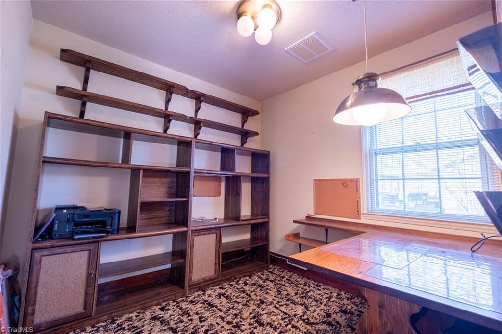 1055 Whispering Pines Drive, Kernersville, NC 27284