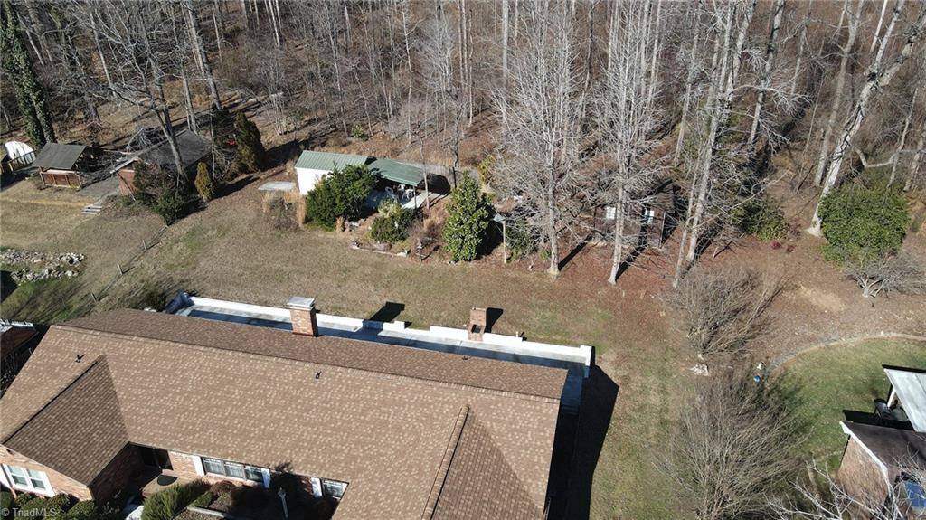 1055 Whispering Pines Drive, Kernersville, NC 27284