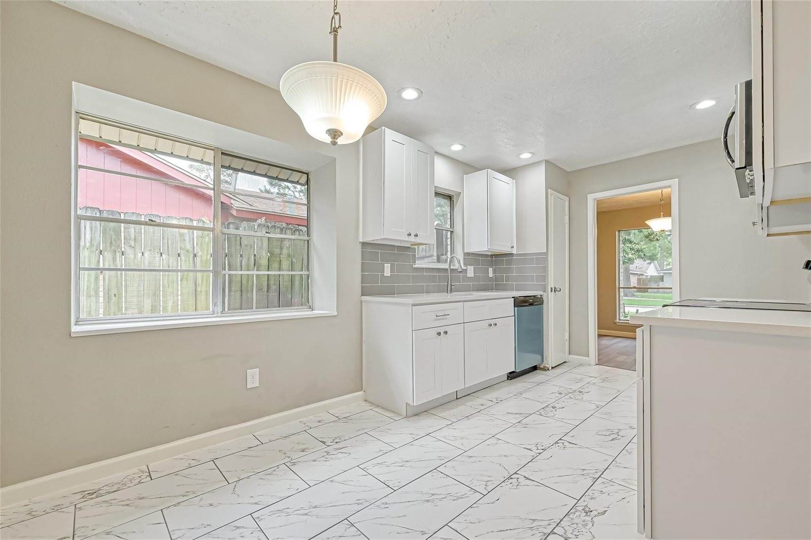 3527 Acorn Springs Lane, Spring, TX 77389