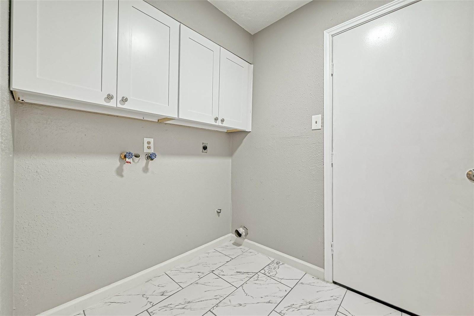 3527 Acorn Springs Lane, Spring, TX 77389