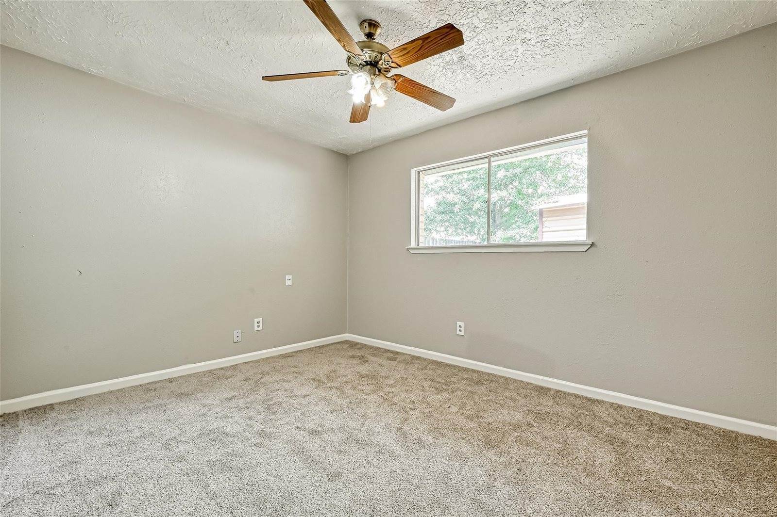 3527 Acorn Springs Lane, Spring, TX 77389