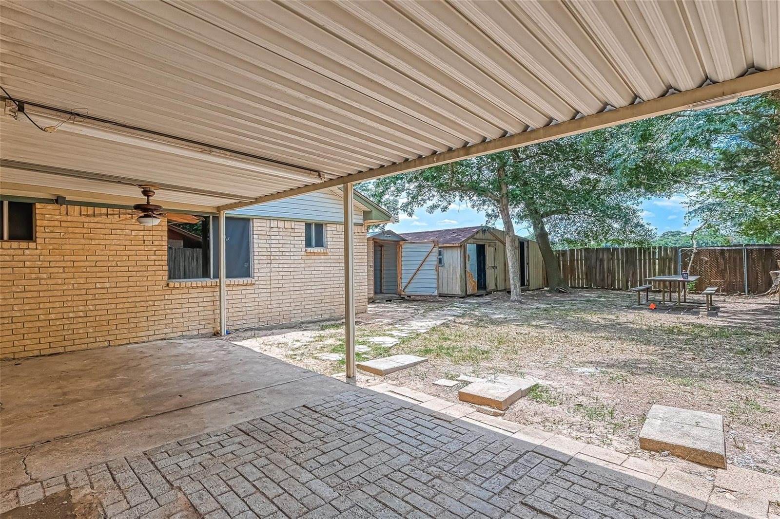 3527 Acorn Springs Lane, Spring, TX 77389