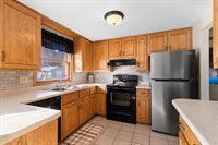 1865 Bond Street, Green Bay, WI 54303