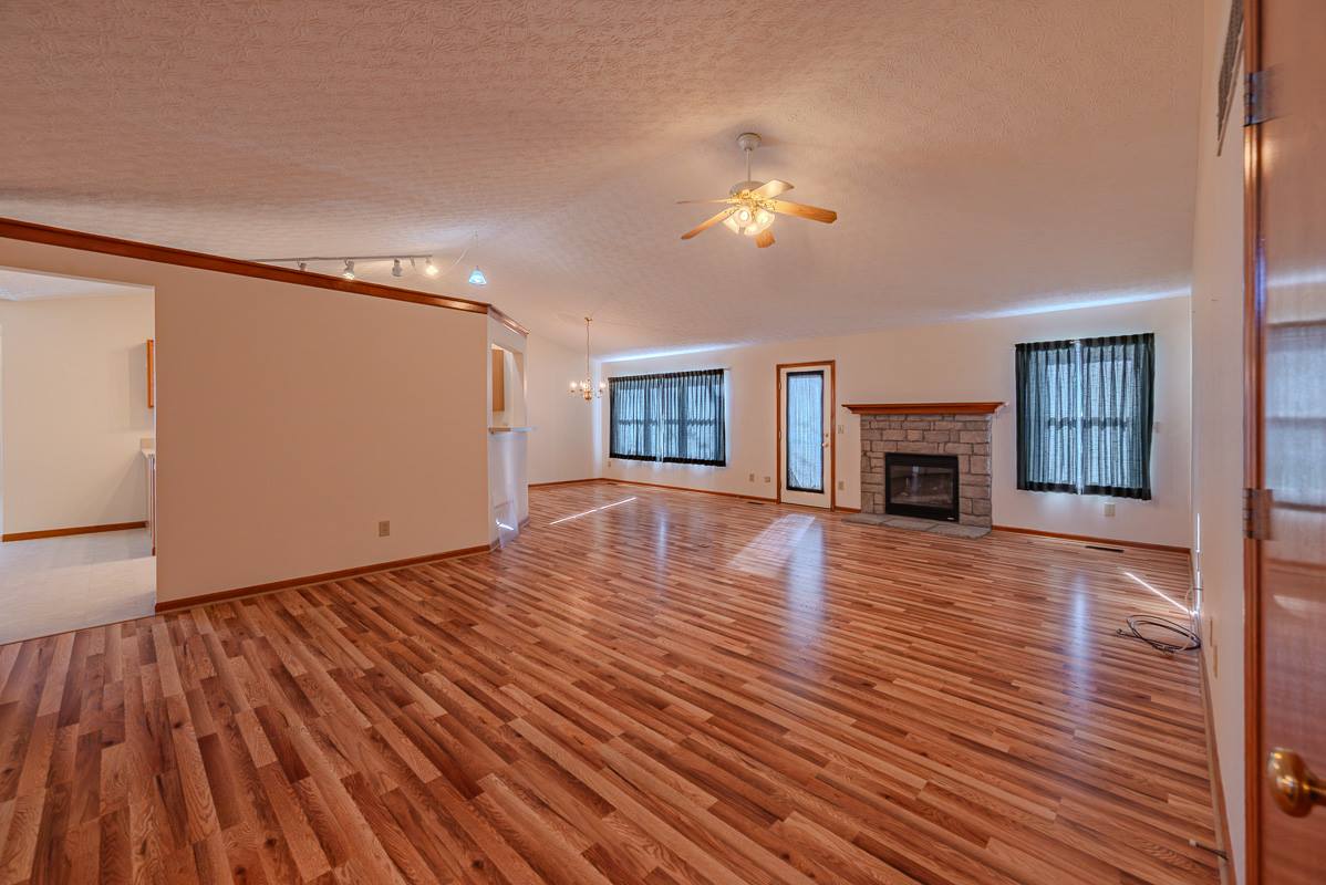 901 Delong Street, Pickerington, OH 43147