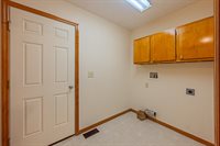 901 Delong Street, Pickerington, OH 43147