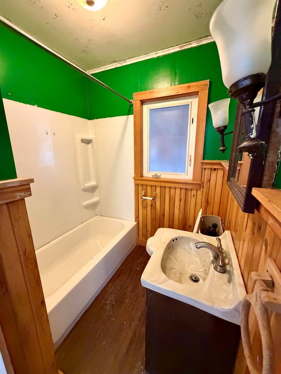 175 Pleasant Avenue, Madawaska, ME 04756