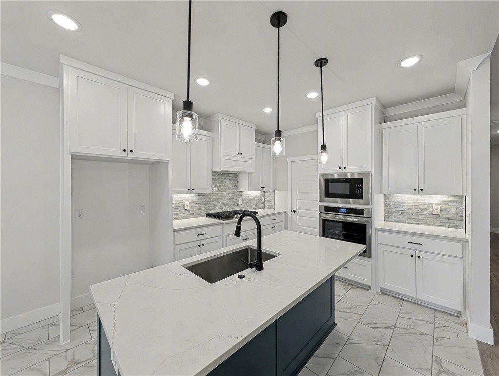 6907 High Meadow Boulevard, Bentonville, AR 72713