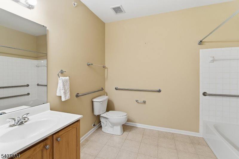 2 Steele Pl, Hillsborough Township, NJ 08844