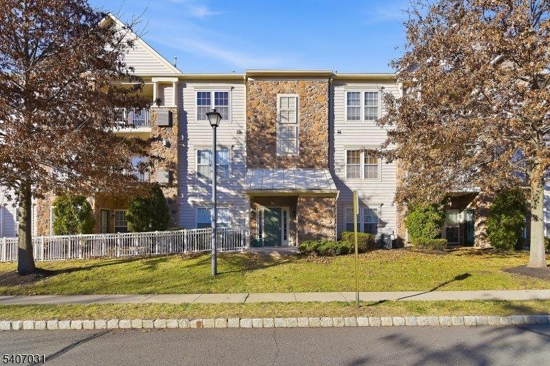 2 Steele Pl, Hillsborough Township, NJ 08844