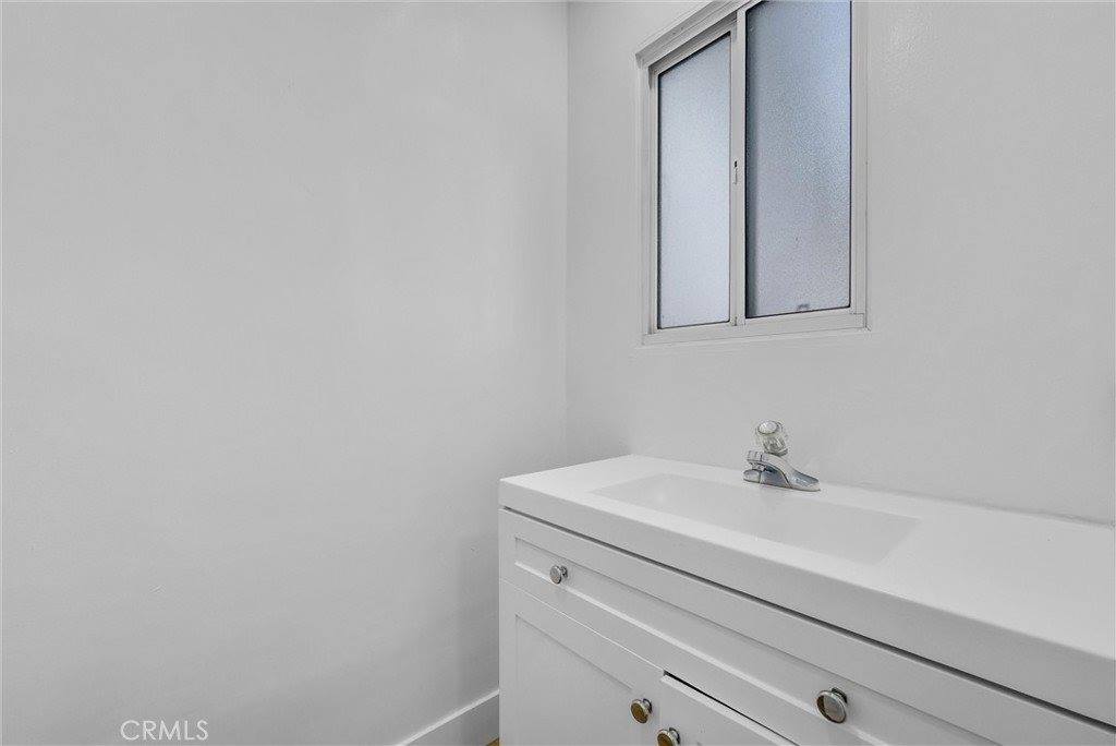1004 East Saga Street, Glendora, CA 91741
