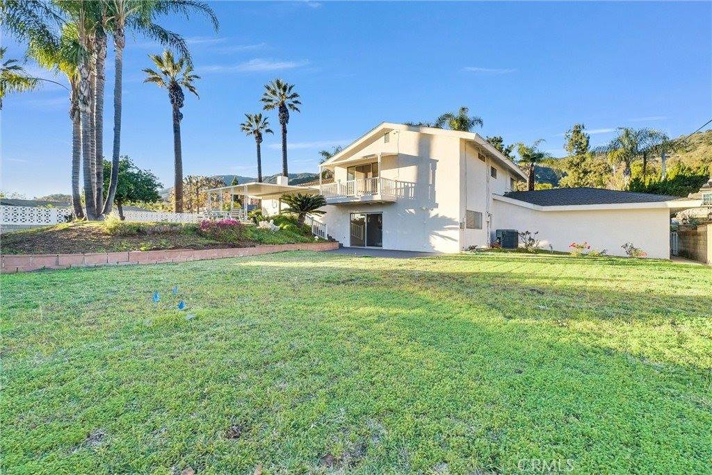 1004 East Saga Street, Glendora, CA 91741