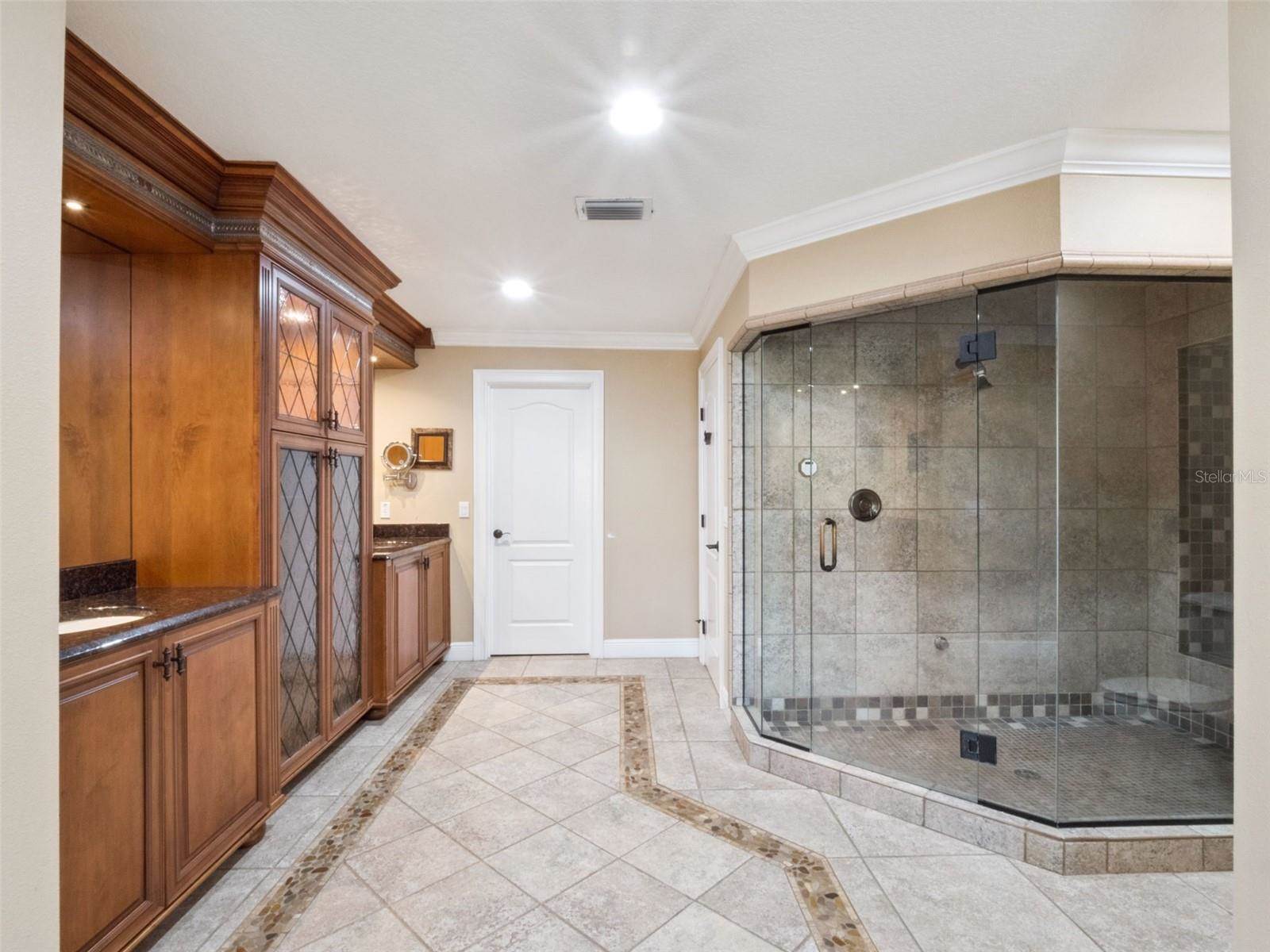 1490 Lakeshore Drive, Mount Dora, FL 32757