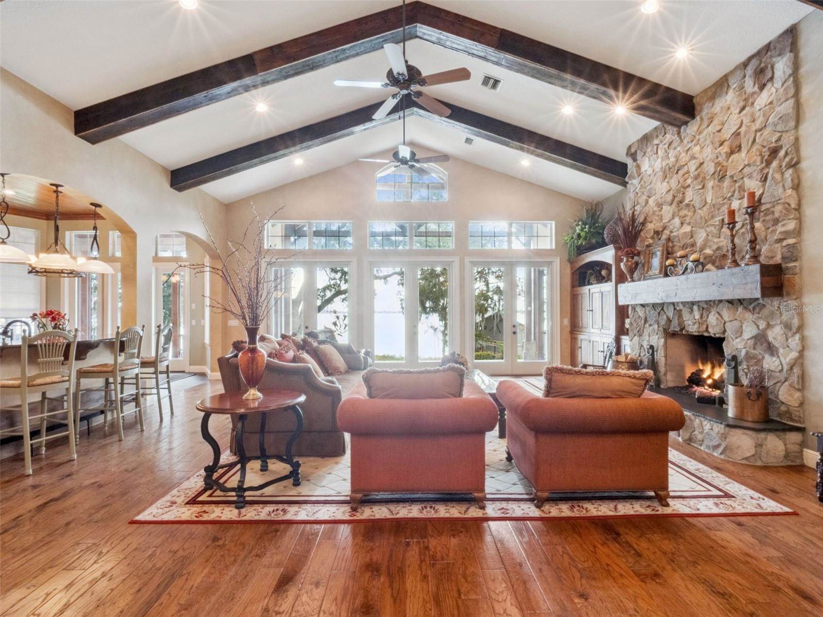 1490 Lakeshore Drive, Mount Dora, FL 32757