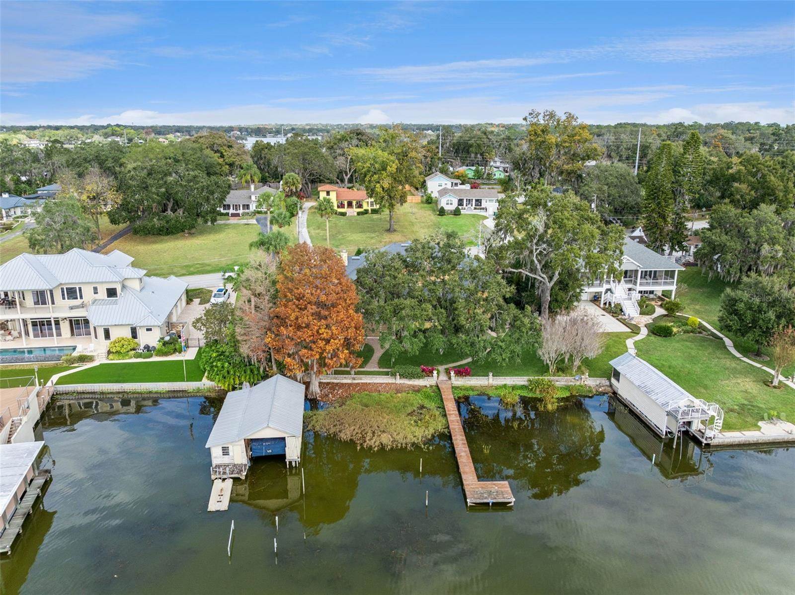 1490 Lakeshore Drive, Mount Dora, FL 32757