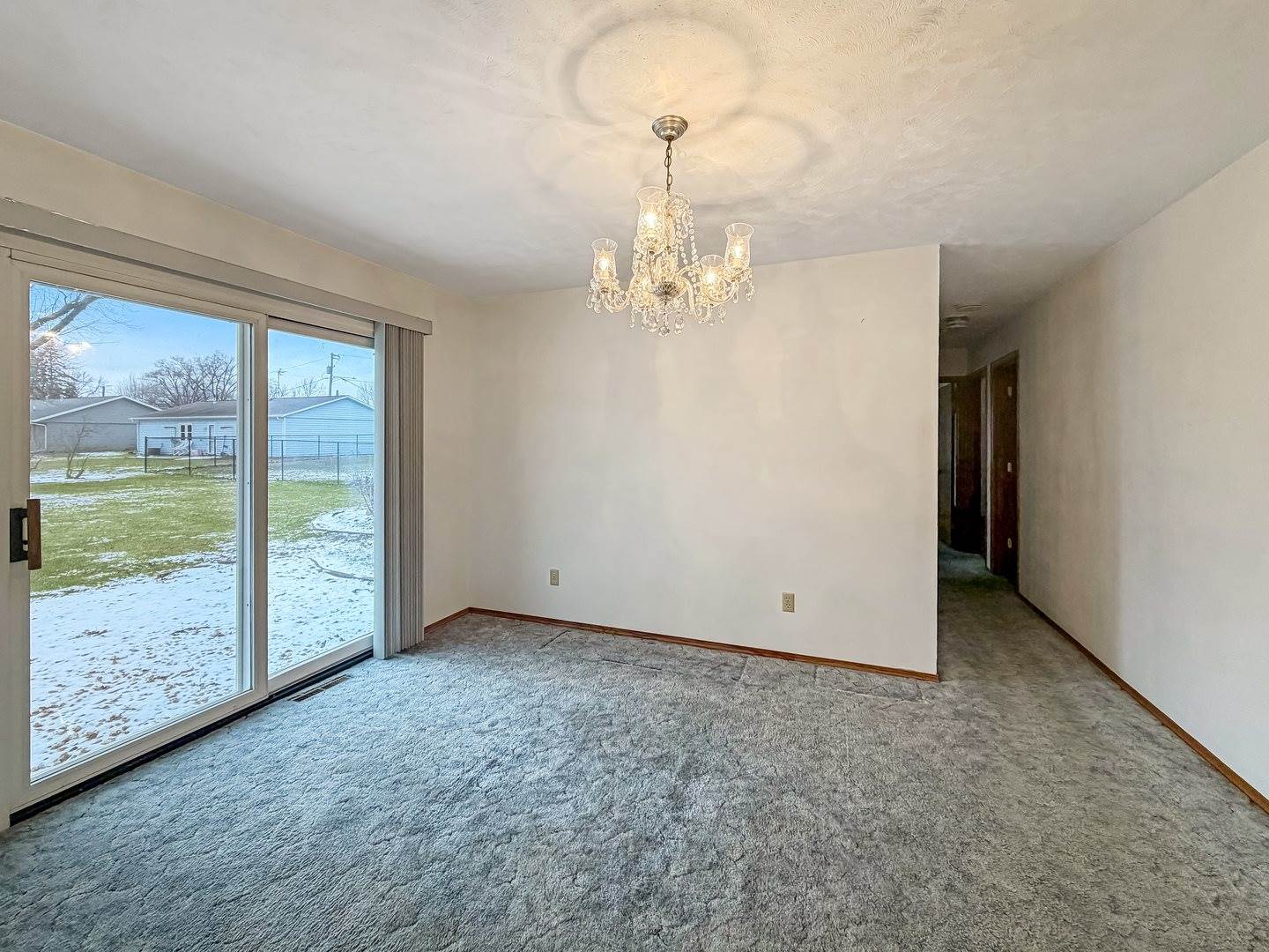 711 Virginia Avenue, Lena, IL 61048