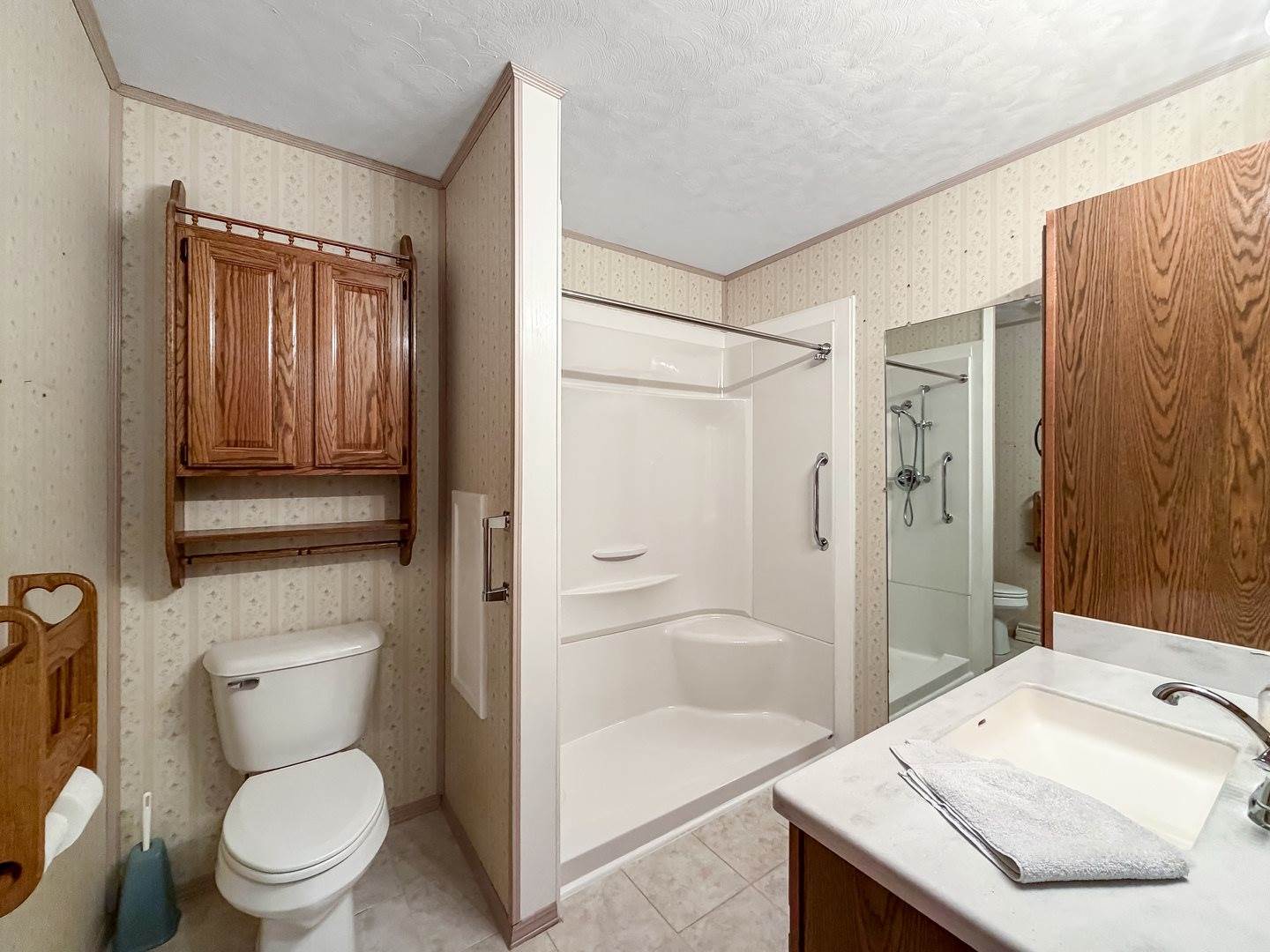 711 Virginia Avenue, Lena, IL 61048