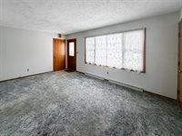 711 Virginia Avenue, Lena, IL 61048