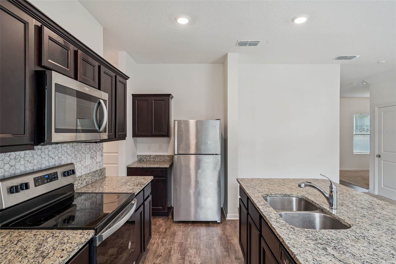 16505 Cherry Landing Drive, Groveland, FL 34736