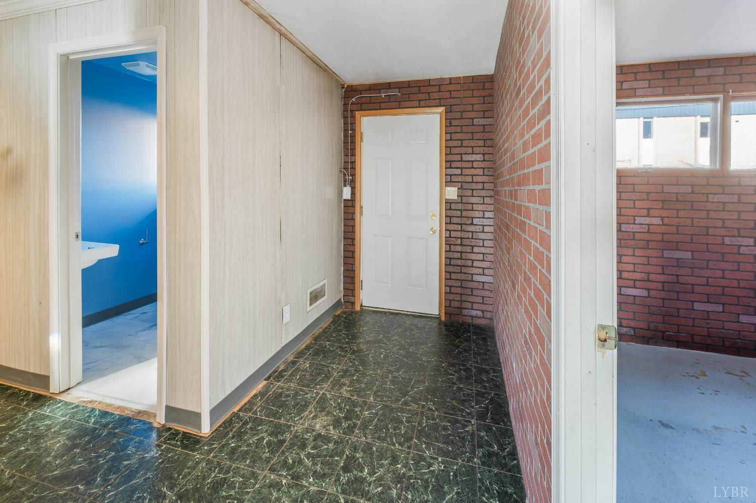 2131 Westerly Drive, Lynchburg, VA 24501