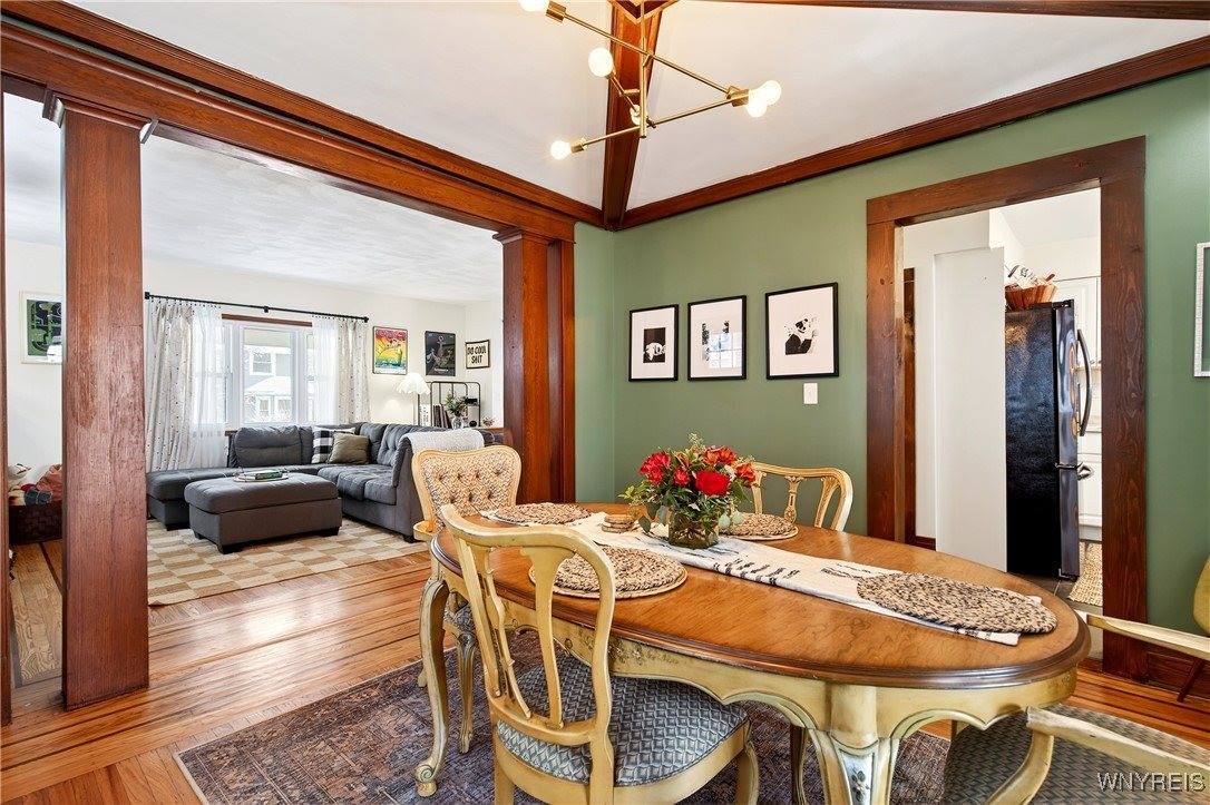 36 Lyndhurst Avenue, Buffalo, NY 14216