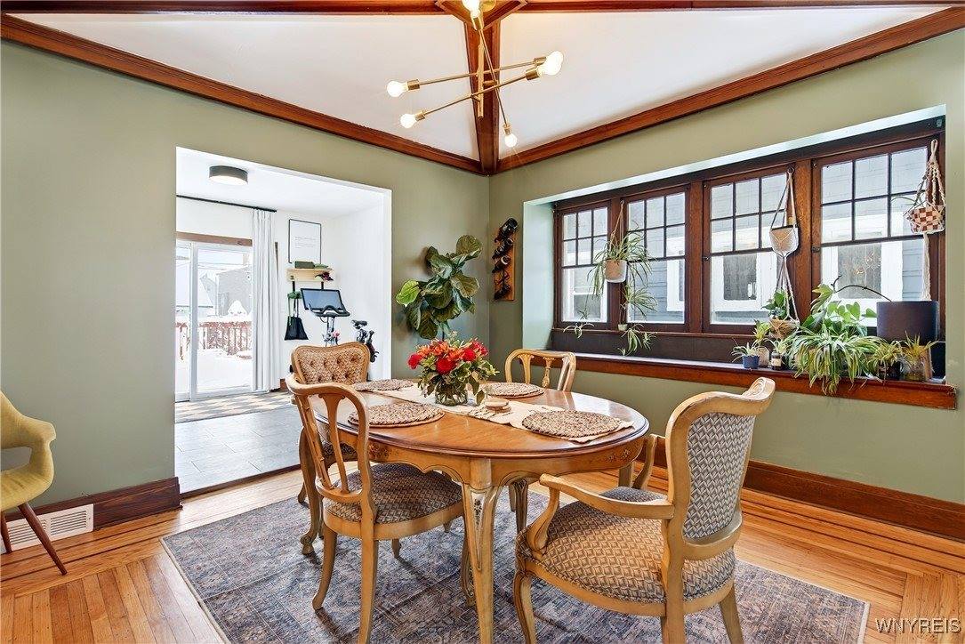 36 Lyndhurst Avenue, Buffalo, NY 14216