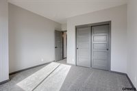 18467 Greenleaf Street, Omaha, NE 68136